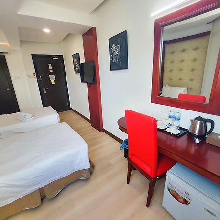 Celyn City Hotel Kota Kinabalu Buitenkant foto