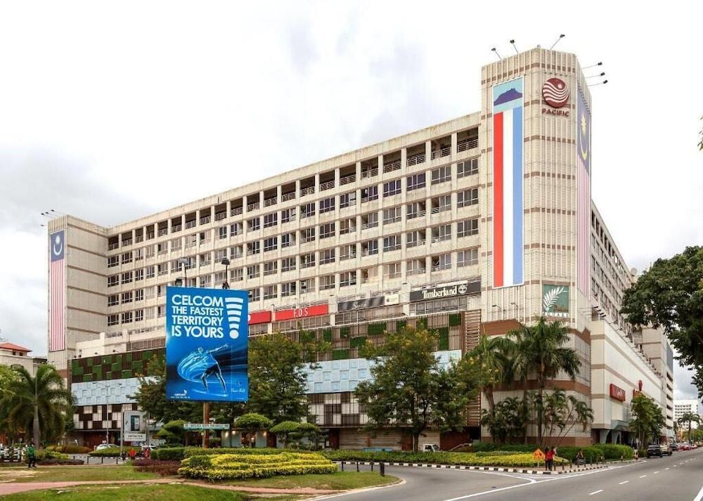 Celyn City Hotel Kota Kinabalu Buitenkant foto