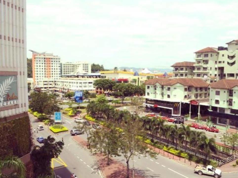 Celyn City Hotel Kota Kinabalu Buitenkant foto